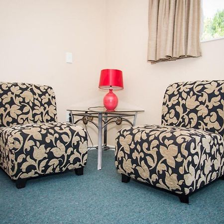 Te Waka Lodge Te Anau Εξωτερικό φωτογραφία