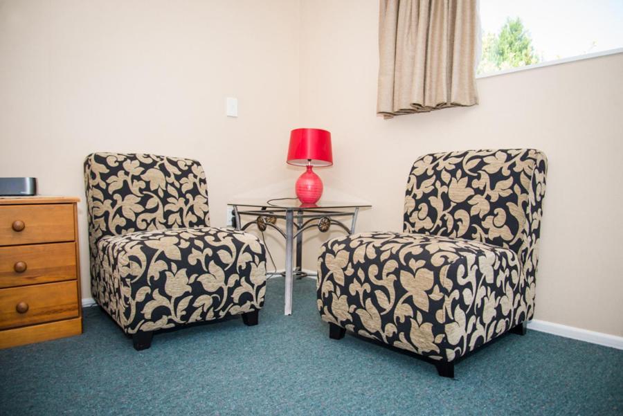 Te Waka Lodge Te Anau Εξωτερικό φωτογραφία