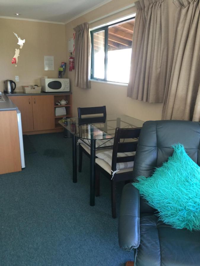 Te Waka Lodge Te Anau Εξωτερικό φωτογραφία