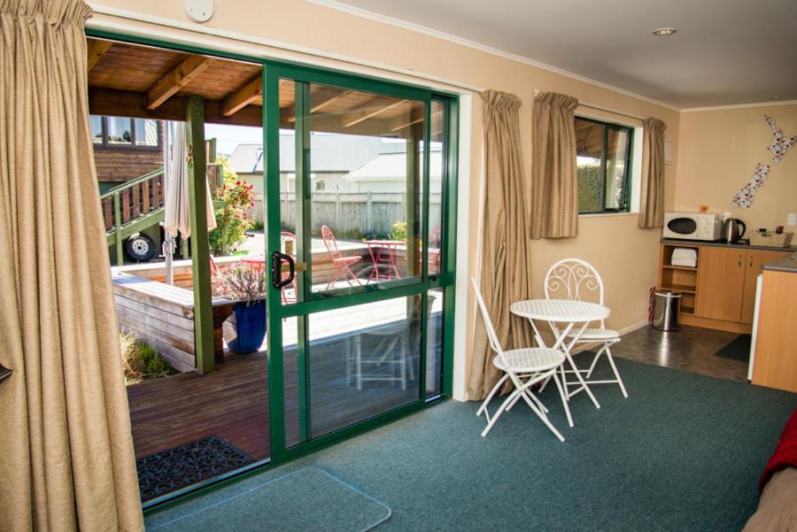 Te Waka Lodge Te Anau Εξωτερικό φωτογραφία